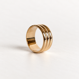 Forma Triple Band, 14k Solid Gold — side view